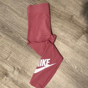 Pink Nike leggings